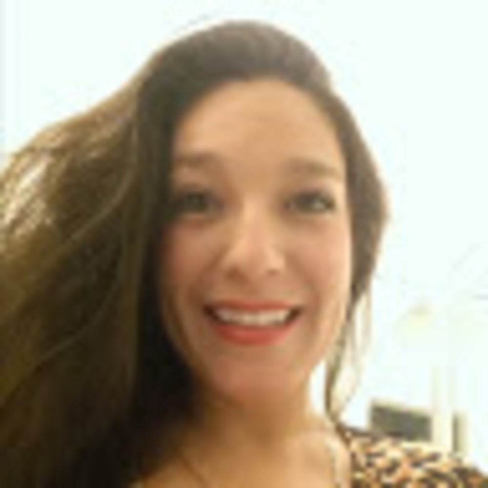 Meet your Posher, Claudia